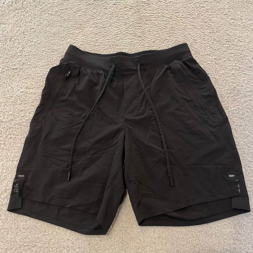 Lululemon License To Train 7" Shorts Mens Medium Black Reflective Drawstring